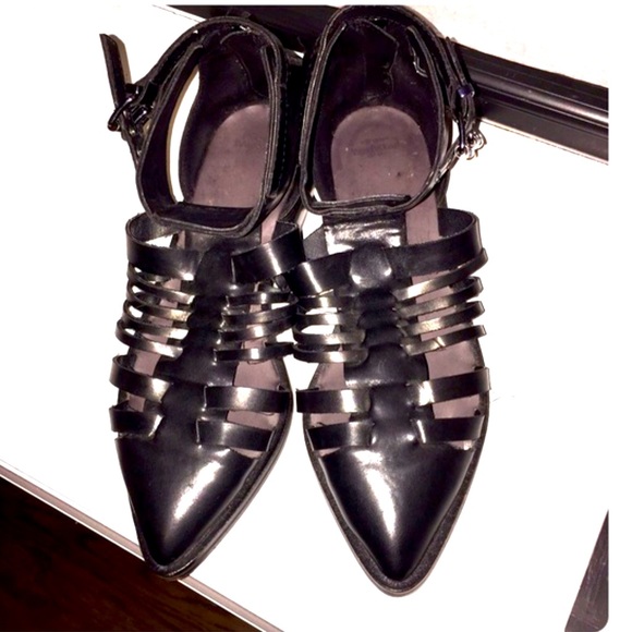 Zara Trafaluc Black Leather Woven Flats. Size 37/7 - Picture 4 of 7